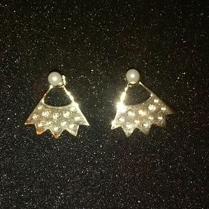 3/$40 New Jewelmint Spinner earrings